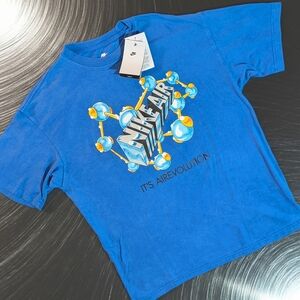 Nike It's Air Revolution Blue Graphic Logo Crew Neck Men's Loose Fit M T-Shirt